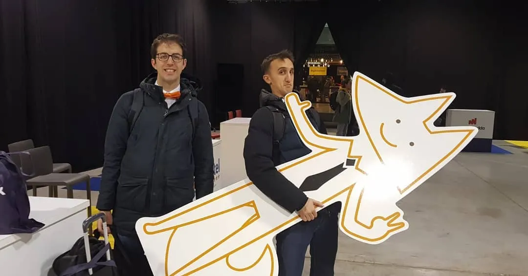 Team Hotel in Cloud a HICON Milano 2019, con la mascotte Sinapsi